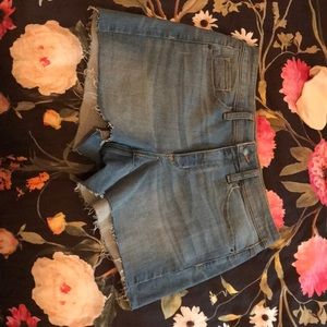 Cut off jean shorts